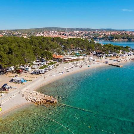 Deluxe New Apartments - Few Steps From The Beach - Luxury Holiday With Style - By Traveler Tourist Agency Krk Krk Town Luaran gambar