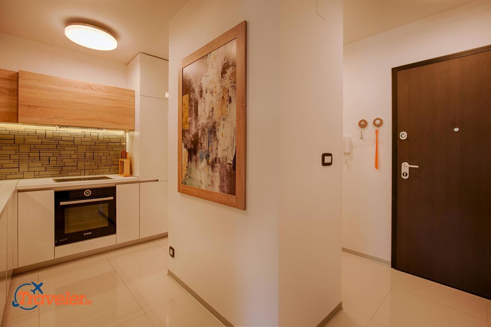 Deluxe New Apartments - Few Steps From The Beach - Luxury Holiday With Style - By Traveler Tourist Agency Krk Krk Town Luaran gambar