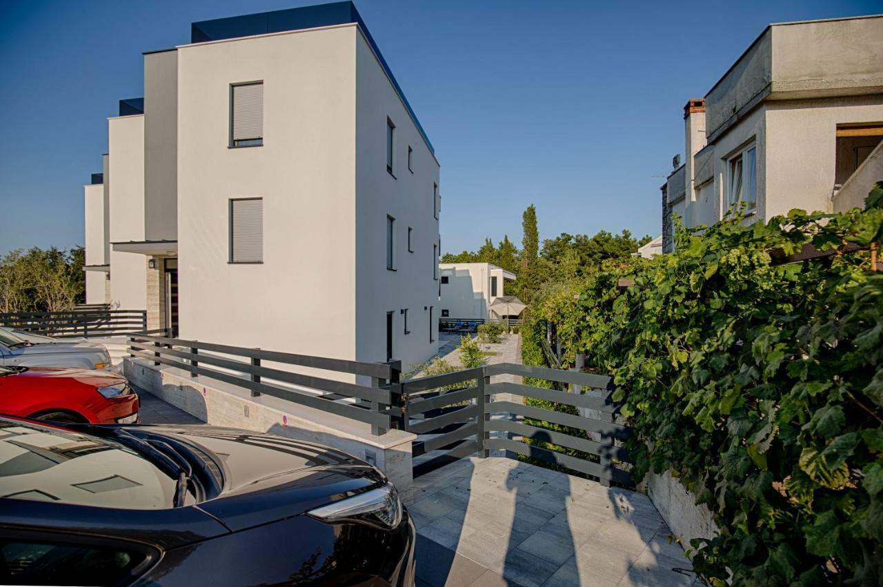 Deluxe New Apartments - Few Steps From The Beach - Luxury Holiday With Style - By Traveler Tourist Agency Krk Krk Town Luaran gambar