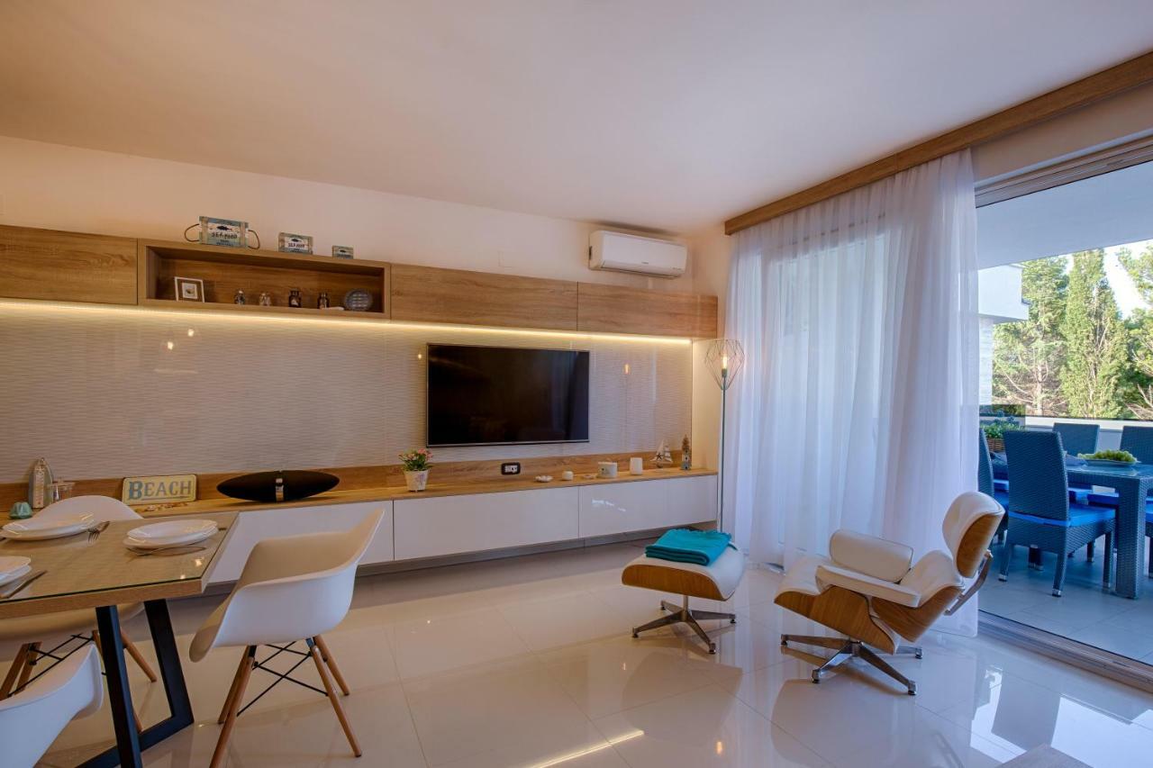 Deluxe New Apartments - Few Steps From The Beach - Luxury Holiday With Style - By Traveler Tourist Agency Krk Krk Town Luaran gambar