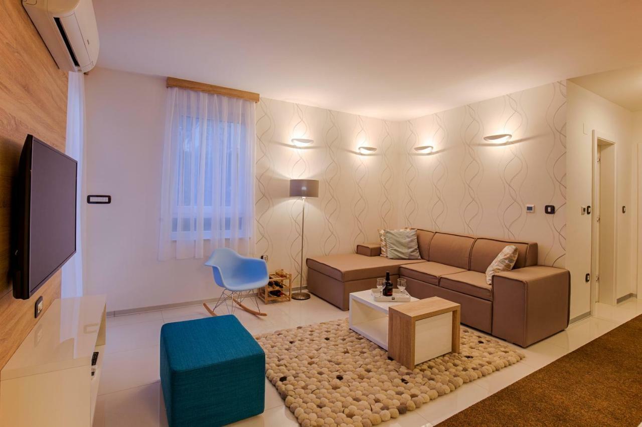 Deluxe New Apartments - Few Steps From The Beach - Luxury Holiday With Style - By Traveler Tourist Agency Krk Krk Town Luaran gambar