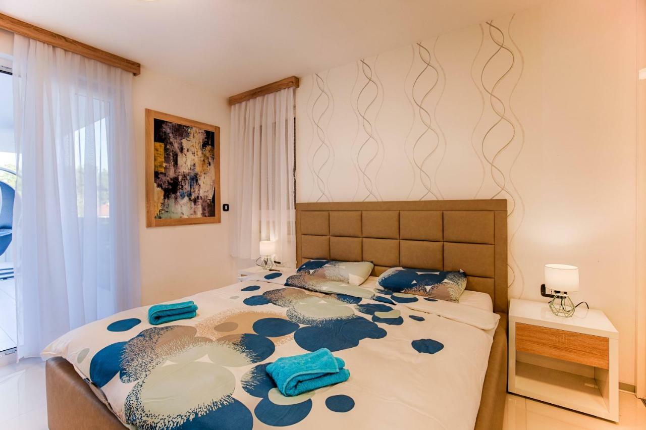 Deluxe New Apartments - Few Steps From The Beach - Luxury Holiday With Style - By Traveler Tourist Agency Krk Krk Town Luaran gambar