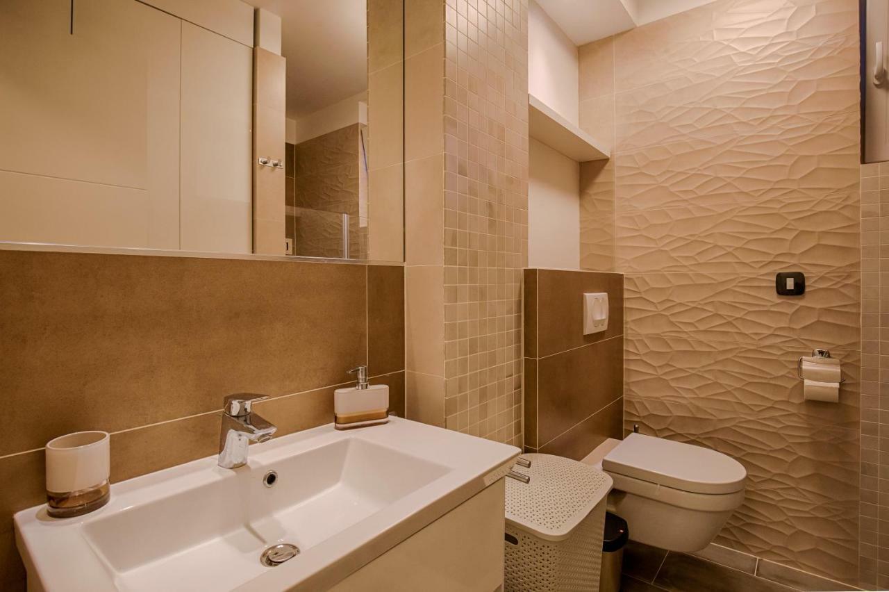 Deluxe New Apartments - Few Steps From The Beach - Luxury Holiday With Style - By Traveler Tourist Agency Krk Krk Town Luaran gambar